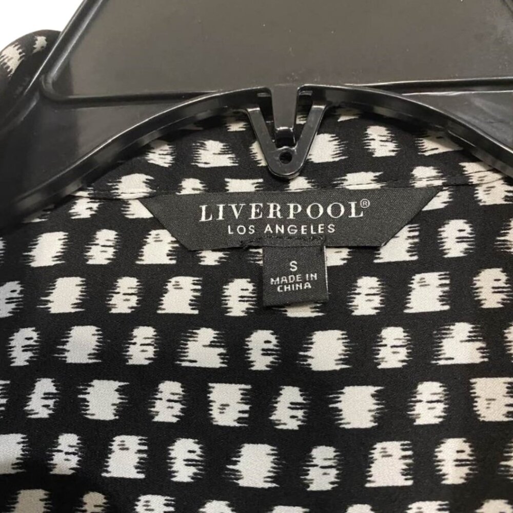 Liverpool Black and White Allover Print Button Up Top With Double Flap Pockets - Picture 10 of 15